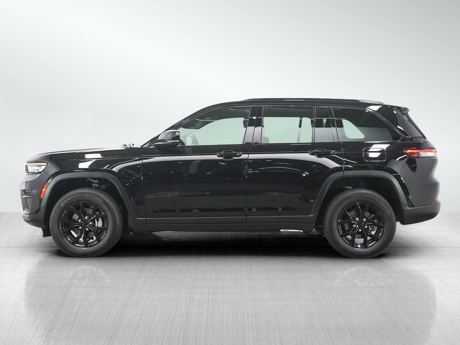 jeep grand cherokee 2024 1C4RJHAG4RC187995 image jeep grand cherokee 2024 1C4RJHAG4RC187995 image